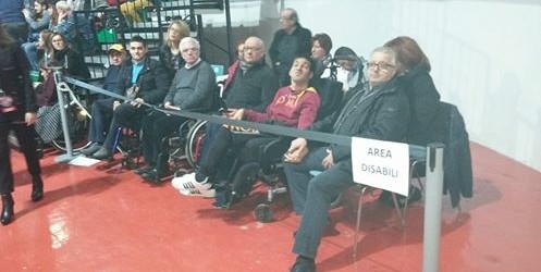 Andria – Concerto Venditti, disabili relegati in un angolo