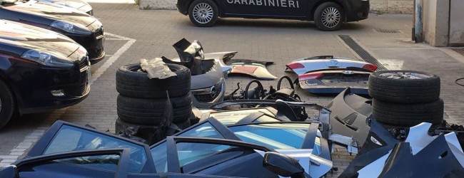 Barletta – Trasportava nel furgone parti meccaniche e di carrozzeria di due auto cannibalizzate