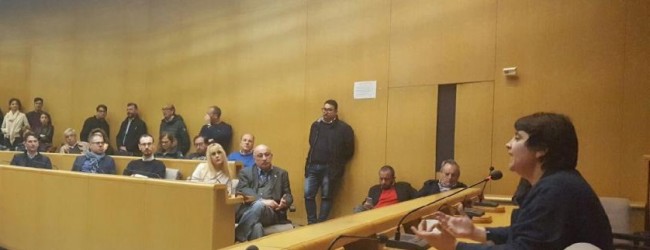 Molfetta – Si dimette il sindaco Paola Natalicchio. “La mia famiglia politica non mi ha fatto più sentire addosso la fascia tricolore”.