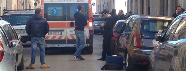 Trani – Rapina a mano armata in una ferramenta. Sette colpi di pistola. Feriti alle gambe i proprietari