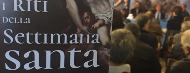 TRANI – Presentata la brochure “I riti della Settimana Santa”