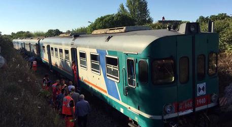 Scontro tra treni in Salento. Un anno fa 23 morti tra Andria e Corato