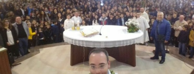 Andria – Selfie in parrocchia, don Peppino: “Si è frainteso il vero messaggio sociale”