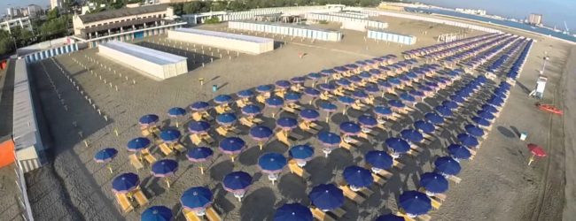 BARLETTA-MODELLE D’ ECCEZIONE PER IL “FASHION BEACH STYLE”