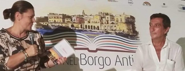 Bisceglie – La “S…Fascinazione” dello scrittore-bancario Romolo Chiancone. VIDEO