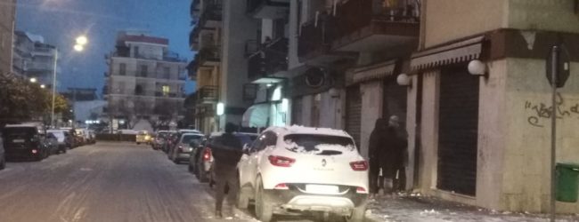 Trani imbiancata dalla neve. Le FOTO