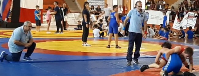 Trani – 1° Campionato Regionale di Lotta: grande risposta della città. VIDEO e FOTO