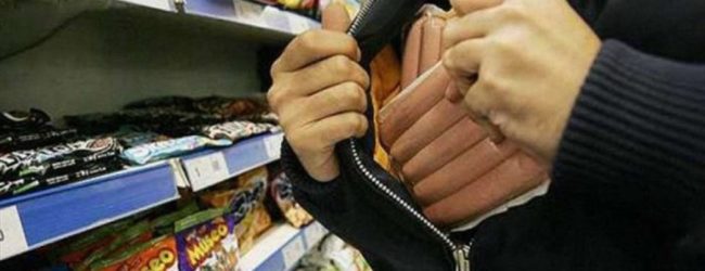 Barletta – Asportavano merce da un supermercato occultandola sotto gli indumenti: arrestati due georgiani