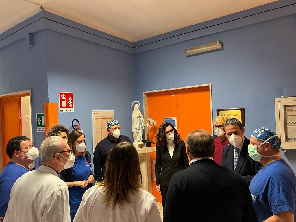 La Direzione Generale Dell Asl Bat Visita L Ospedale Di Andria Foto